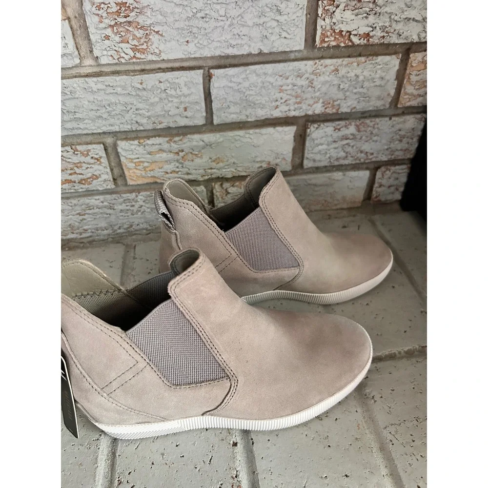 Sorel Out N About III Classic Chelsea Waterproof Boots  Grey NL4911-061 6.5